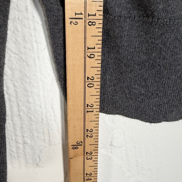 Gorgeous Embellished Gray Cardigan Sweater Anthropologie - Picture 15 of 16